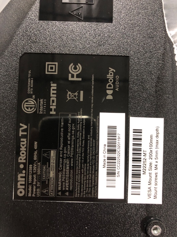 Photo 3 of Onn. 32" Class 720p HD LED Roku Smart TV (100012589)