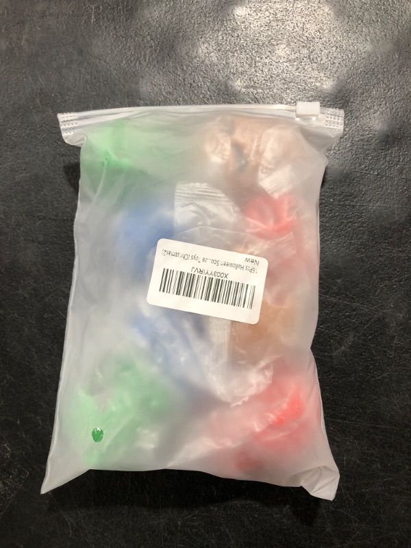 Photo 1 of 8 Pcs Christmas Toys Bulk Bubbles Squeeze Toys,Anti-Anxiety Stress Relief Toys for Kids Christmas Party Favors,Christmas Stocking Stuffers(Christmas)