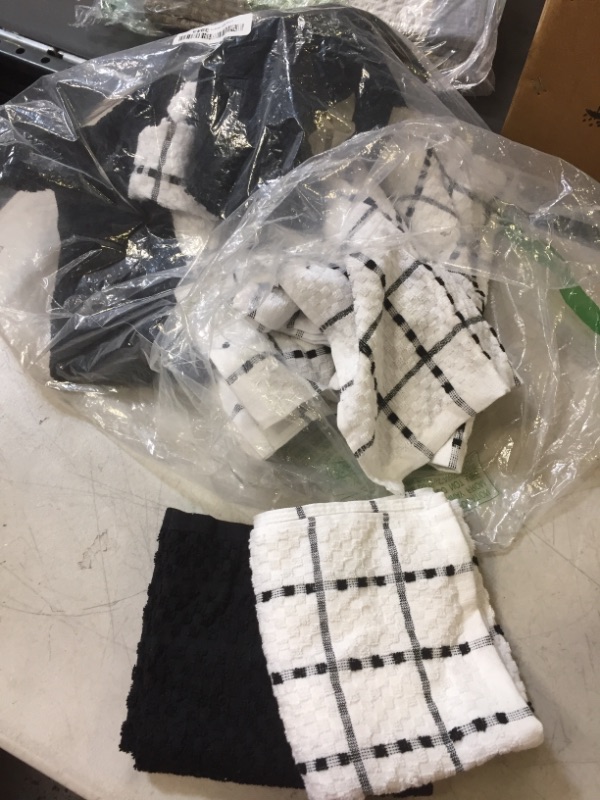 Photo 1 of 11 PCS TOWELS BLACK/WHITE