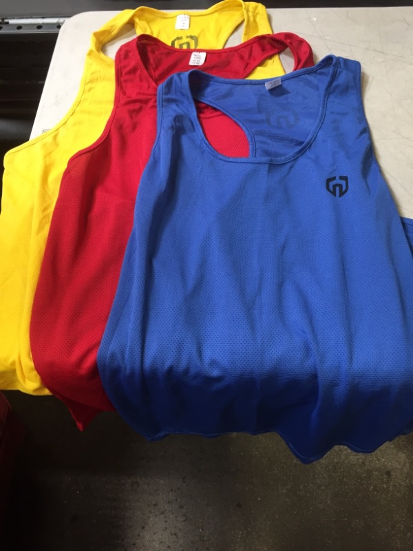 Photo 1 of 3 PCK TANK TOP 2XL