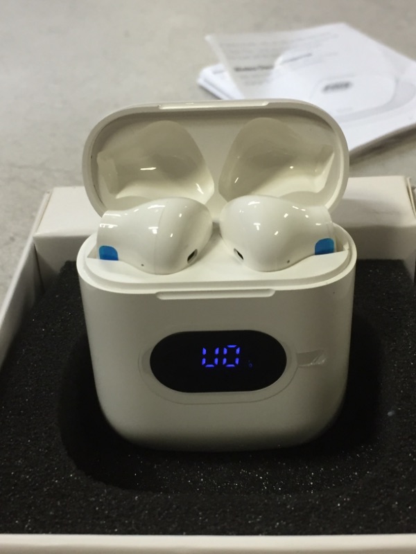 Photo 2 of TRUE WIRELESS STEREO EARBUDS WHITE
USED