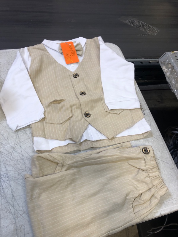 Photo 1 of BOYS 2 PIECE SET
SIZE 3-6 YEARS 