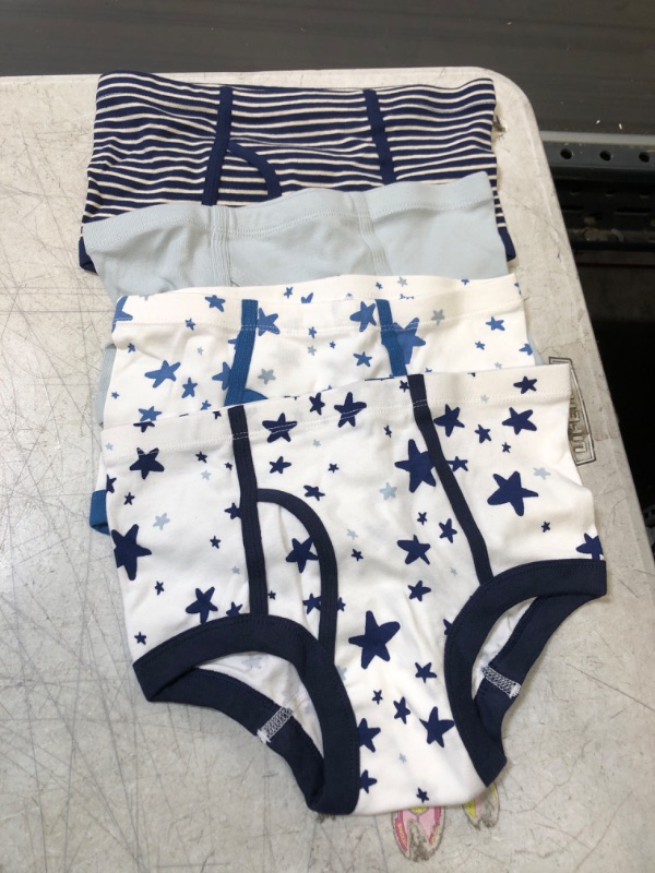 Photo 1 of BOYS BRIEFS 4 PCS 
SIZE L