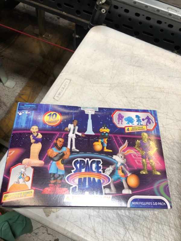 Photo 2 of Moose Toys Space Jam: A New Legacy - 2" Collectible 10 Pack Mini Figures with Basketball Bases | Amazon Exclusive, Multicolor