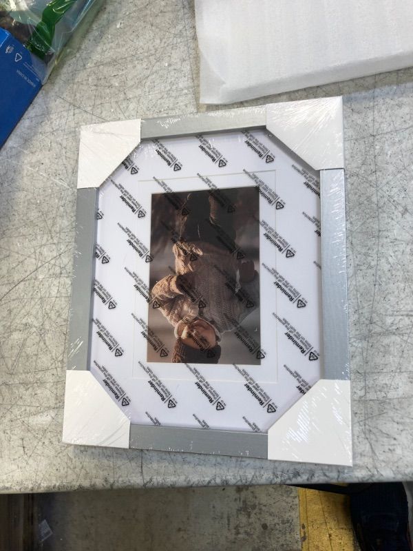 Photo 1 of 9X11 PICTURE FRAME