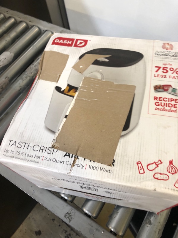 Photo 1 of Dash Dcaf200gbwh02 Tasti Crisp Electric Air Fryer Oven Cooker, 2.6qt