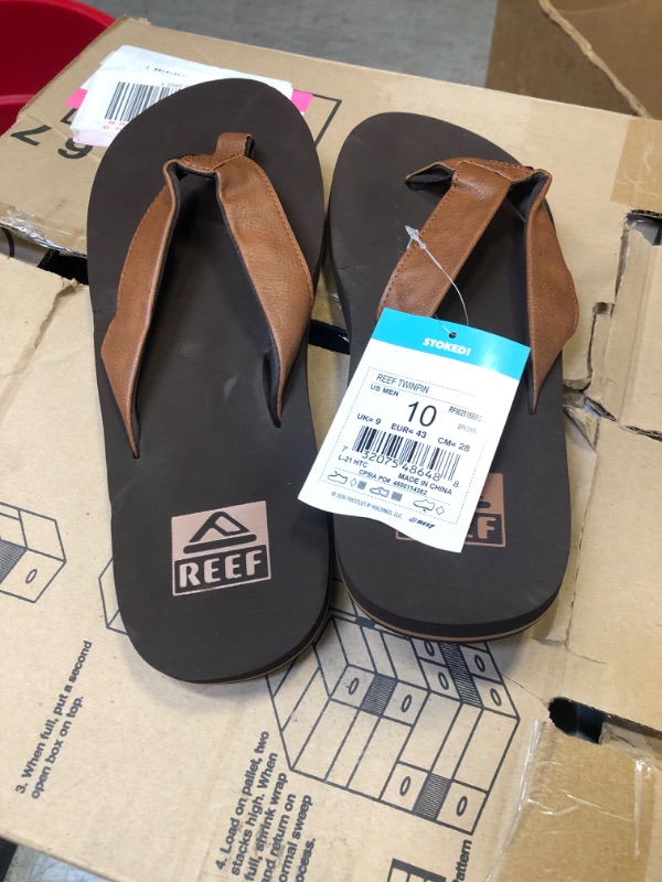 Photo 2 of Reef Men's Twinpin Flip-Flop 10 Brown