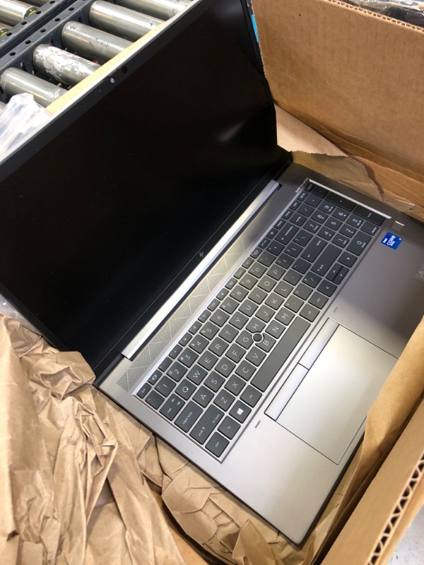 Photo 2 of HP ZBook Firefly 15 G7 15.6" Mobile Workstation - Full HD - 1920 x 1080 - Intel Core i7 (10th Gen) i7-10510U Quad-core (4 Core) 1.80 GHz - 16 GB RAM - 512 GB SSD - Windows 10 Pro - in-Plane Switc