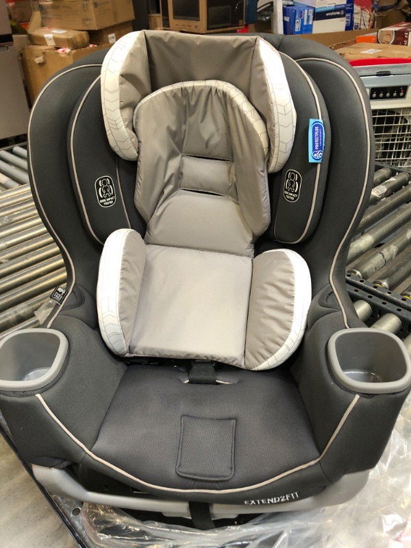 Photo 2 of Graco Extend2Fit Convertible Car Seat | Ride Rear Facing Longer with Extend2Fit, Redmond 2-in-1 Redmond