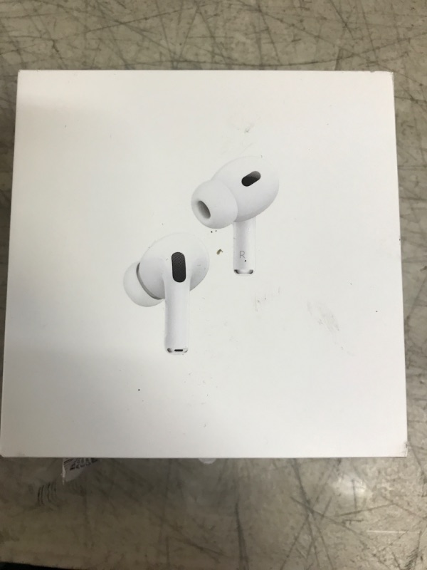 Photo 2 of AirPods Pro (2nd generation)