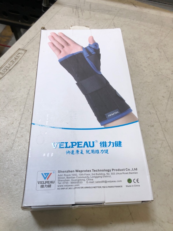 Photo 2 of VELPEAU Wrist Brace with Thumb Spica Splint for De Quervain's Tenosynovitis, Carpal Tunnel Pain, Stabilizer for Tendonitis, Arthritis, Sprains & Fracture Forearm Support Cast (Regular, Right Hand-M) Medium (Pack of 1) Regular-right Hands