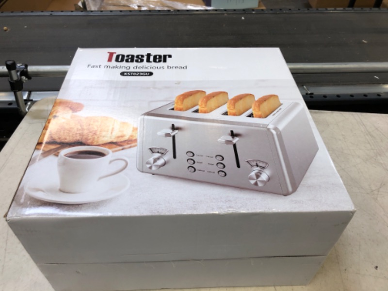 Photo 1 of 4 burner toaster