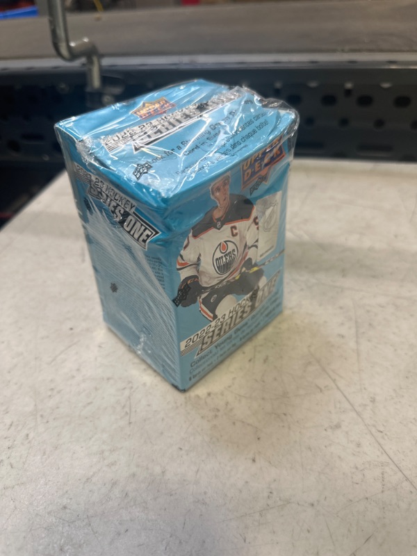 Photo 2 of 2022-23 Upper Deck Series 1 Hockey Blaster Box****factory sealed