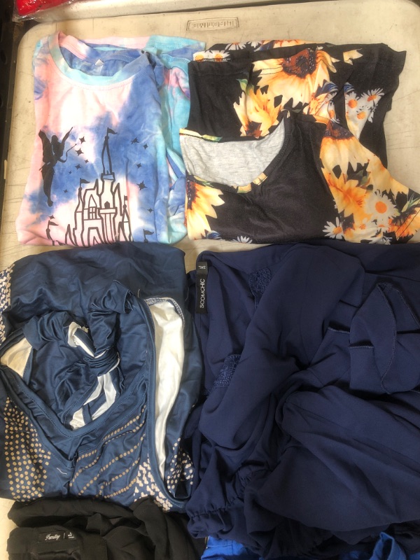 Photo 1 of MISCELLANEOUS BAG LOT - VARIOUS WOMENS CLOTHES - NEW AND USED