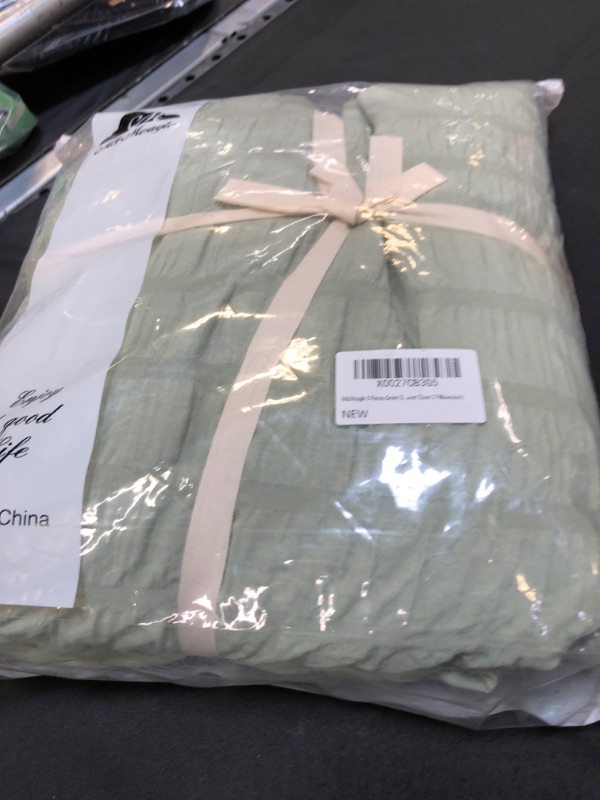 Photo 2 of  3 Pieces Green Duvet Cover Textured Set with Zipper Closure,100% Washed Microfiber Seersucker Fabric,Luxury Hotel Quality Bedding-Queen Size(1 Duvet Cover 2 Pillowcases)