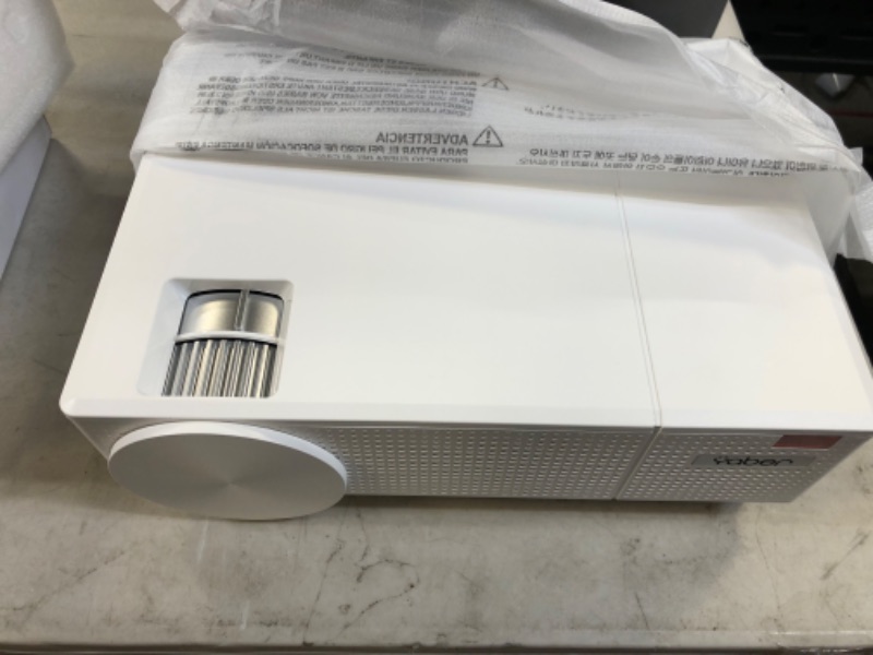 Photo 1 of yaber projector