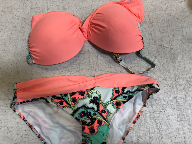 Photo 2 of Astylish Women's Push Up Two Piece Bikini Swimsuits Padded Swimwear Bathing Suits
SIZE LARGE
