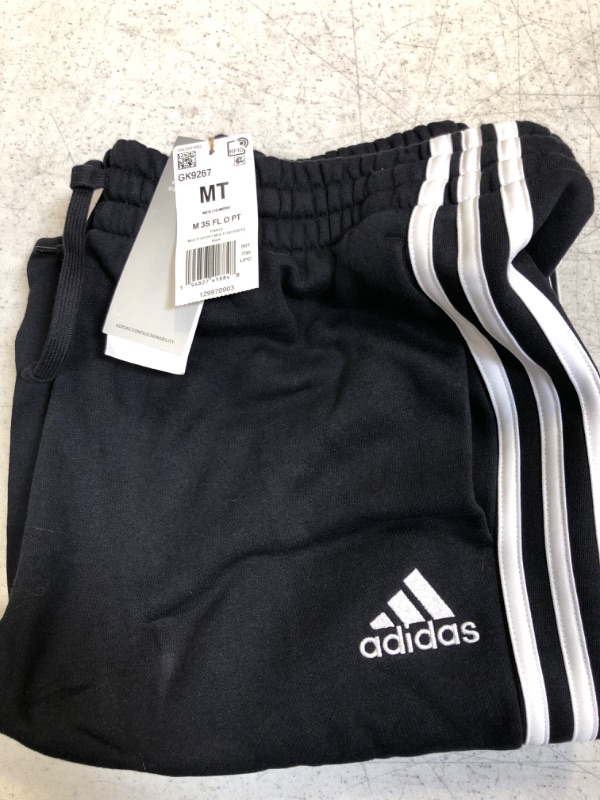 Photo 2 of adidas Men's Essentials Fleece Open Hem 3-Stripes Pants
SIZE MT