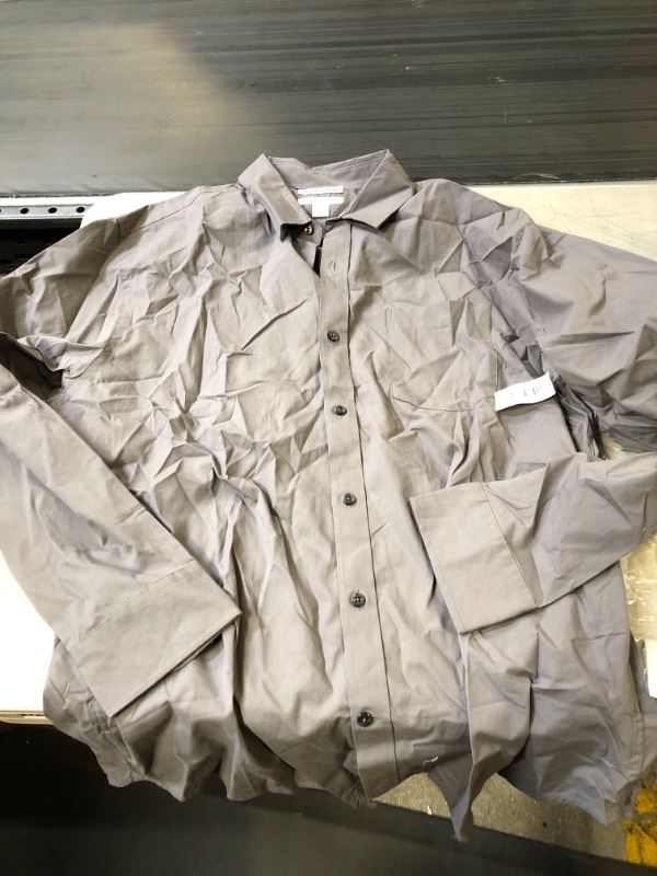 Photo 2 of Amazon Essentials Men's Regular-Fit Long-Sleeve Plaid Poplin Shirt Large Grey