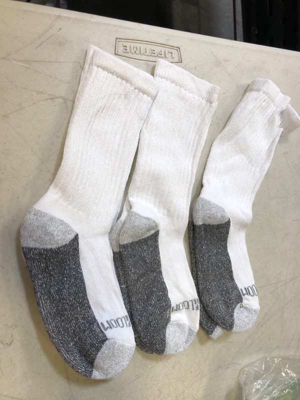 Photo 1 of boys long socks size 9-2.5 3 count