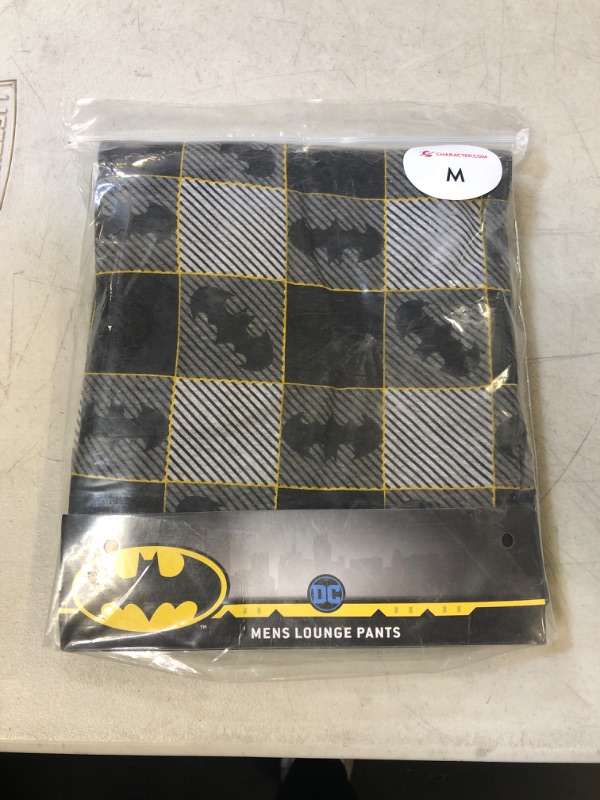 Photo 1 of Batman Mens Batman Lounge Pants Size Medium
