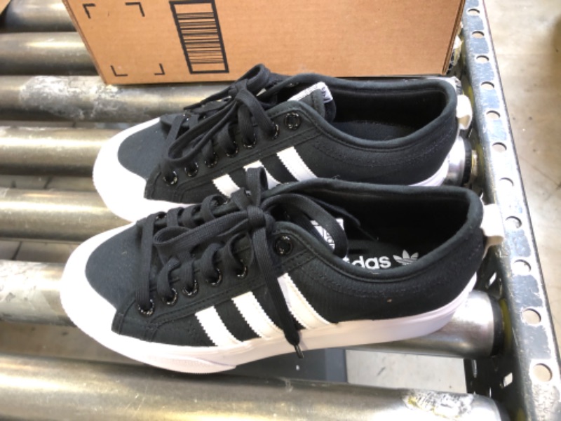 Photo 2 of adidas Originals Men's Nizza Sneaker
Size: 9.5