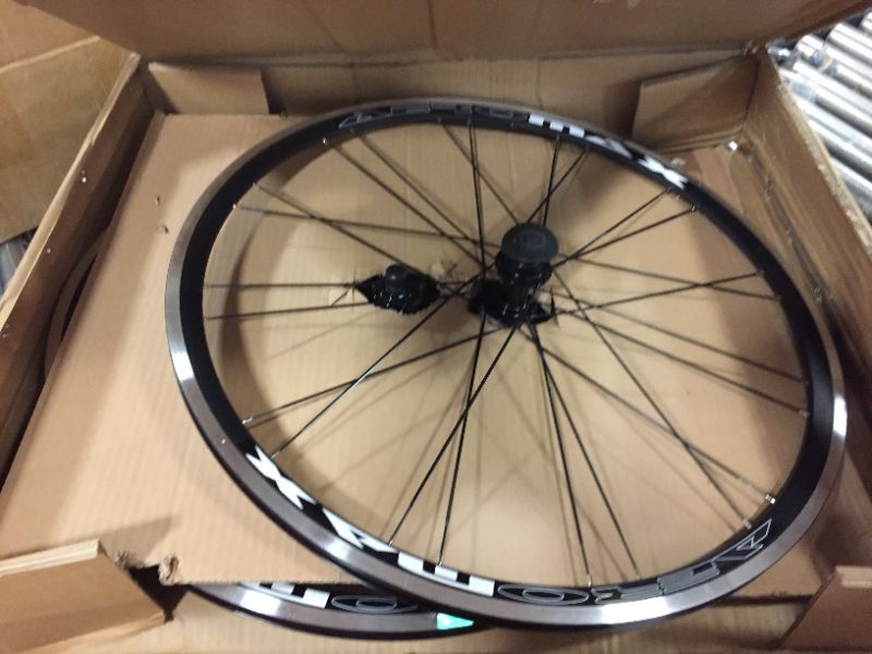 Photo 3 of Aeromax Alloy Wheelset Road Bike Comp 700c Wheels