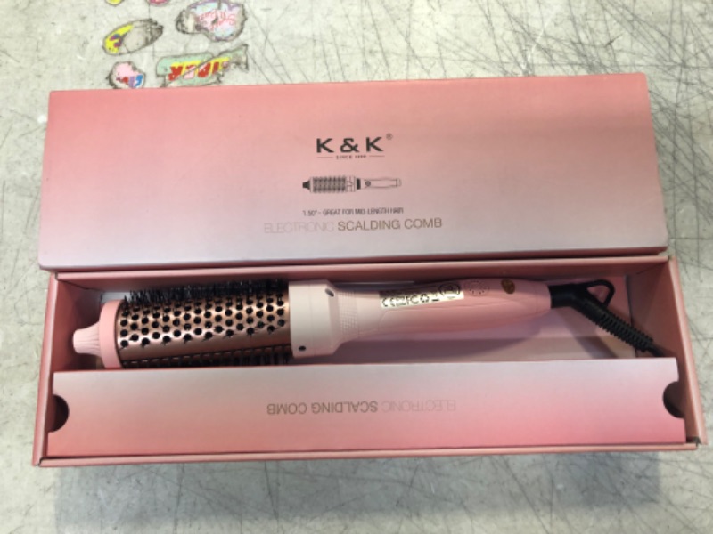 Photo 1 of K&K 1.50" ELECTRONIC SCALDING COMB - GREAT FOR MID-LENGTH HAIR 