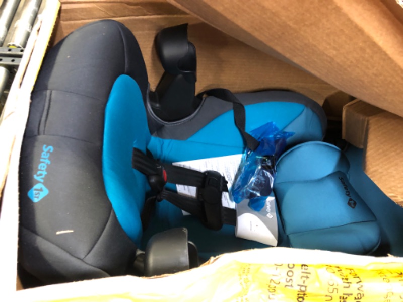 Photo 2 of Safety 1st Grand 2-in-1 Booster Car Seat, Forward-Facing with Harness, 30-65 pounds and Belt-Positioning Booster, 40-120 pounds, Capri Teal
