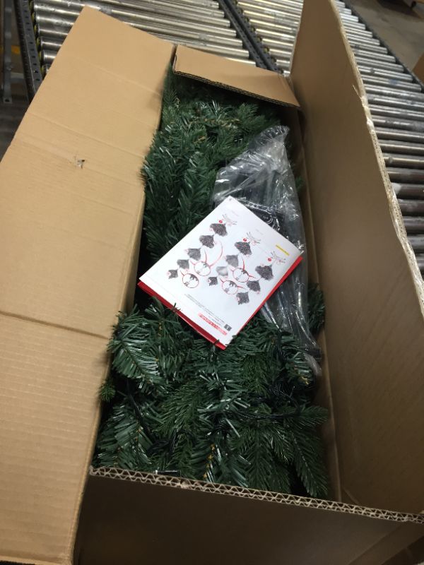 Photo 1 of 6FT Prelit Christmas Tree Artificial Christmas Tree with 240 LED Lights 784 Branch Tips Lighted Xmas Tree for Christmas Decorations Indoor 6 FT