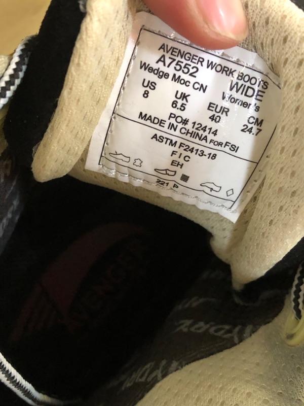 Photo 1 of Avenger Womens Black Work & Safety Boots Size 8