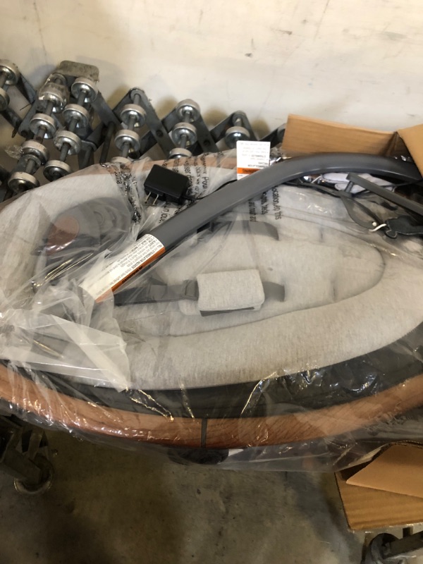 Photo 1 of Maxi-Cosi Cassia Swing, Essential Graphite884392948931
