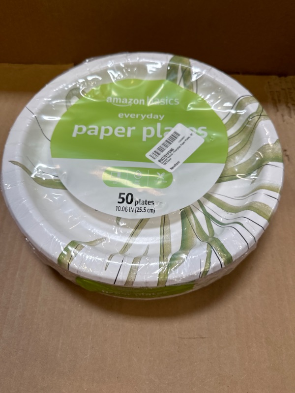 Photo 2 of Amazon Basics Everyday Paper Plates, 10 Inch, Disposable, 100 Count