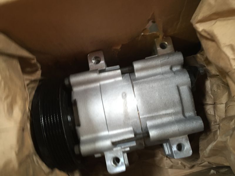 Photo 2 of Denso 471-1363 A/C Compressor