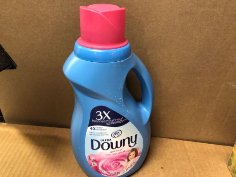 Photo 2 of  Downy Ultra Liquid Fabric Conditioner, April Fresh Scent, 1.02 L 34 Fl Oz (Pack Of 1)
