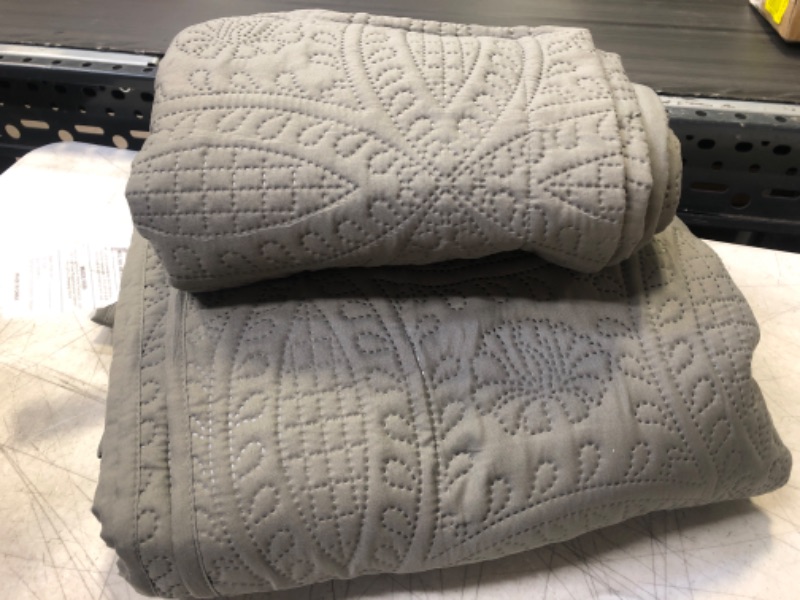 Photo 1 of 90X96 inches Quilt 3pcs 