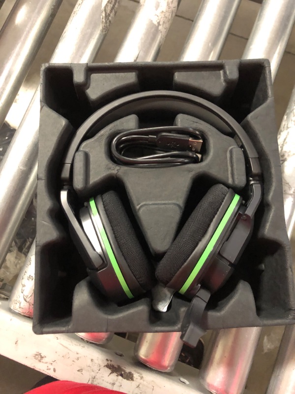 Photo 1 of Turtle Beach Stealth 600 Gen 2 Wireless Gaming Headset for Xbox Series X & S, Xbox One & Windows 10 PCs with 50mm Speakers, 15Hour Battery life, Flip-to-Mute Mic and Spatial Audio - Black Xbox Stealth 600 XB Black