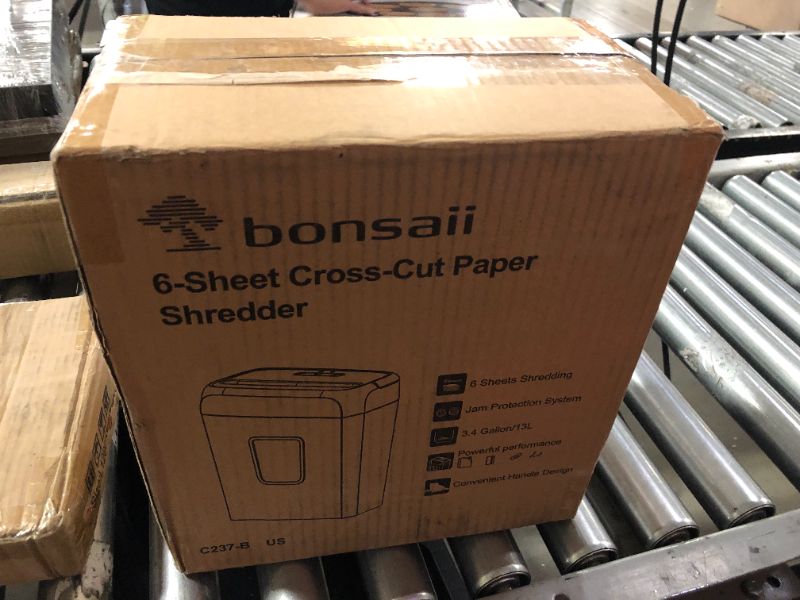 Photo 3 of bonsaii 6 sheet cross cut paper shredder 