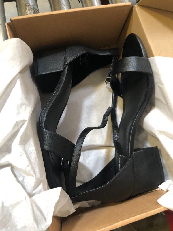 Photo 2 of Amazon Essentials Womens Heeled Sandal Black Size 11W 