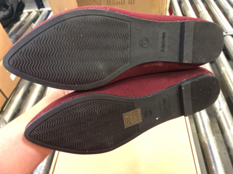 Photo 2 of ATAIWEE womne's shoes burgandy size 10