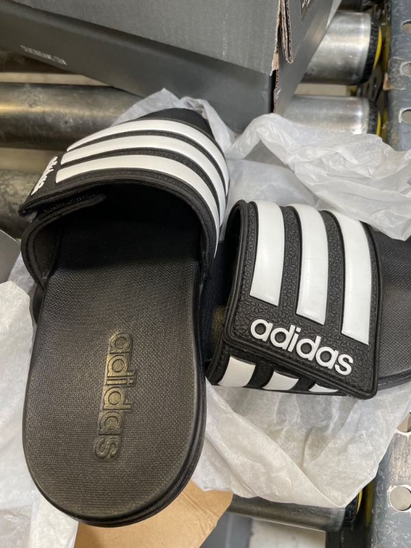 Photo 2 of adidas Unisex-Child Adilette Comfort Slides Swim Shoe Little Kid (4-8 Years) 3 Little Kid Black