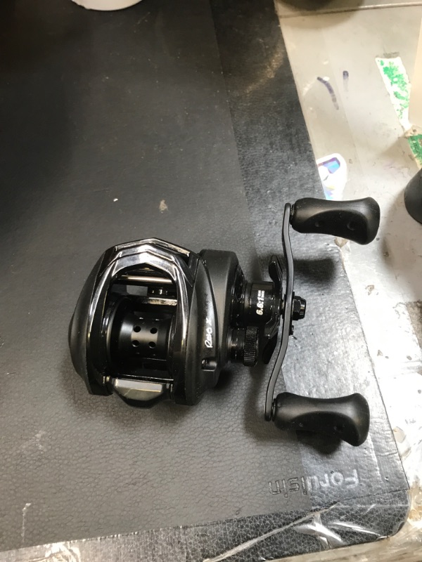 Photo 2 of Abu Garcia Revo X Low Profile Baitcasting Fishing Reel Right Handed
