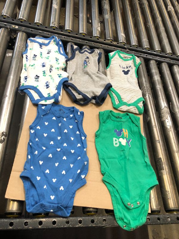 Photo 1 of amazon essentials size 12m ( 5 pcs ) baby onesies 