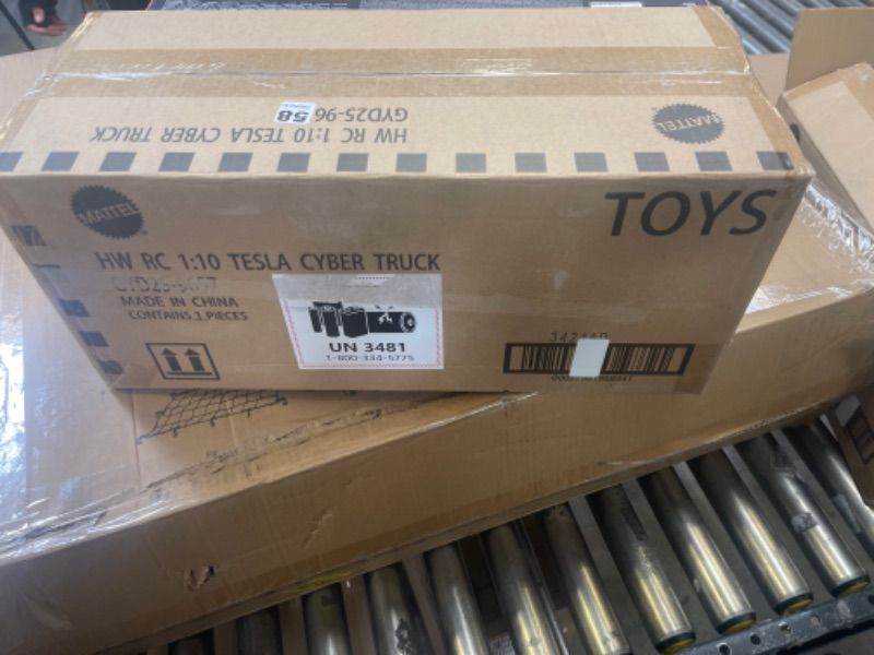 Photo 3 of Hot Wheels 1:10 Tesla Cybertruck Radio-Controlled *FACTORY SEALED*  Truck & Electric Cyberquad, Custom Controller, Speeds to 12 MPH, Working Headlights & Taillights, For Kids & Collectors [Amazon Exclusive]
