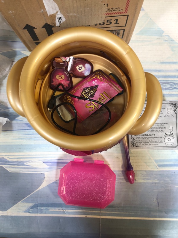 Photo 2 of 
Magic Mixies Magical Misting Cauldron with Interactive 8 inch Pink Plush Toy and 50+ Sounds and Reactions
Style:Pink