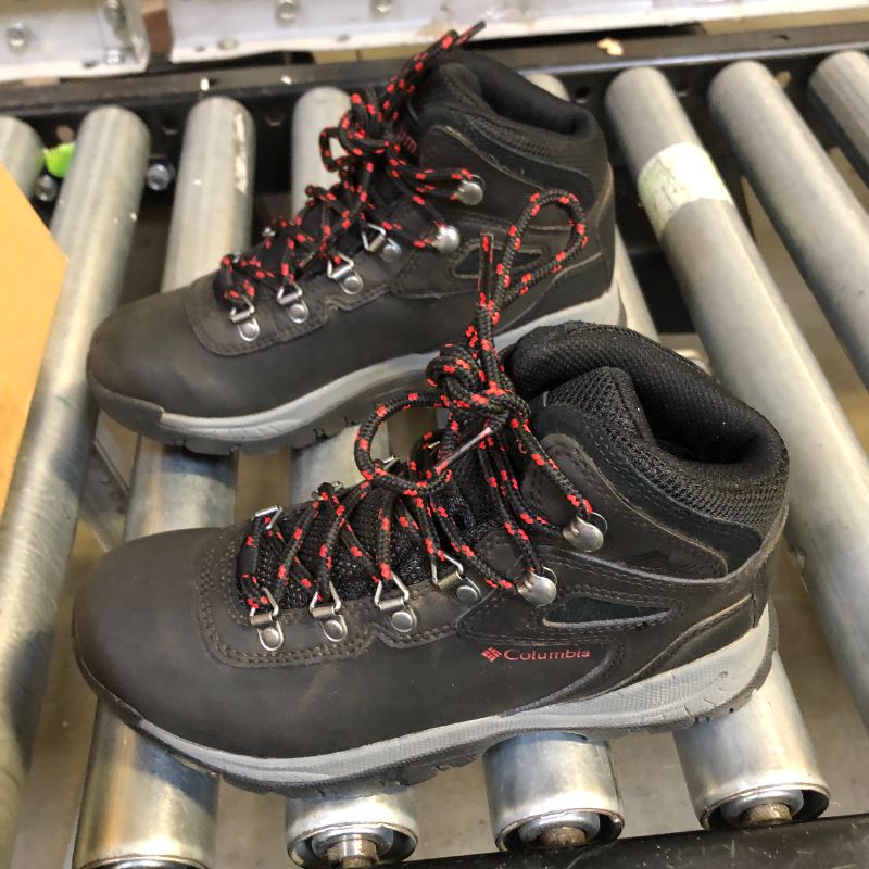 Photo 1 of Columbia Women's Newton Ridge Lightweight Waterproof Shoe Hiking Boot 6.5 Black, Poppy Red