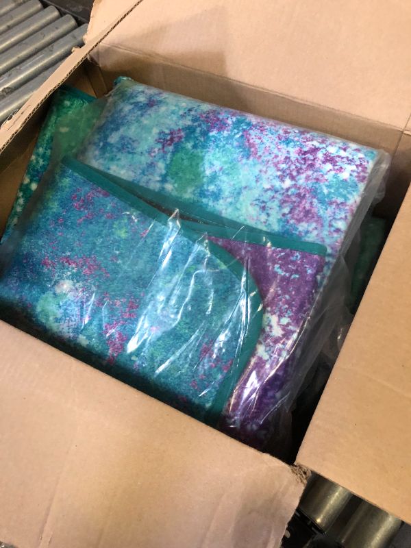 Photo 1 of Aimuan Unique Modern & Vibrant Abstract Area Rug for Any Home Décor Blue/Purple Faux Fur Flannel Soft Carpet with Retro Artwork Watercolor Patterns Velvet Mats (Green-Purple, 3'x5') Green-purple 3'x5'