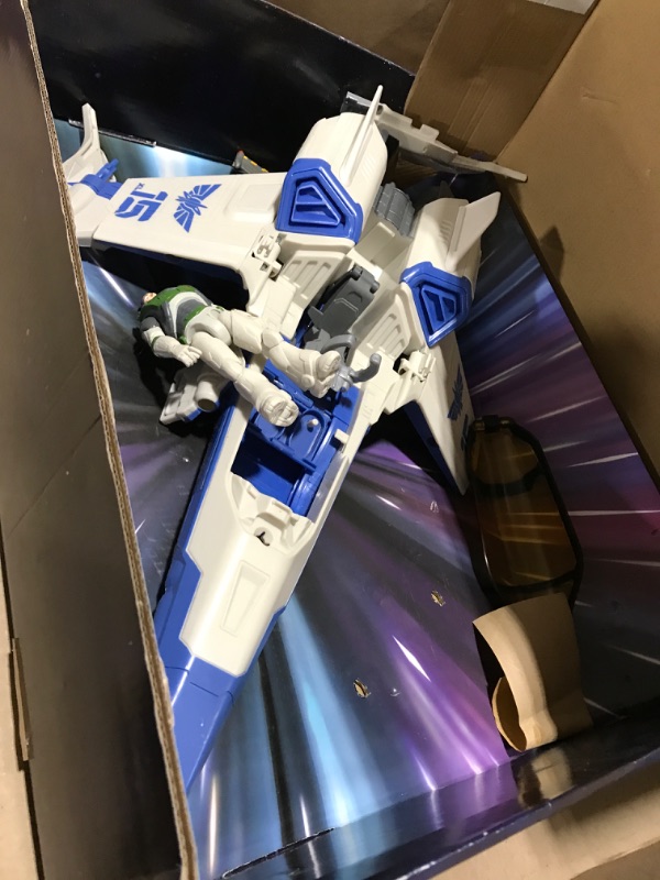 Photo 2 of Disney and Pixar Lightyear Toys, XL-15 Spaceship Vehicle with Buzz Lightyear Action Figure and Projectiles, Blast and Battle Pack???? Frustration Free Packaging