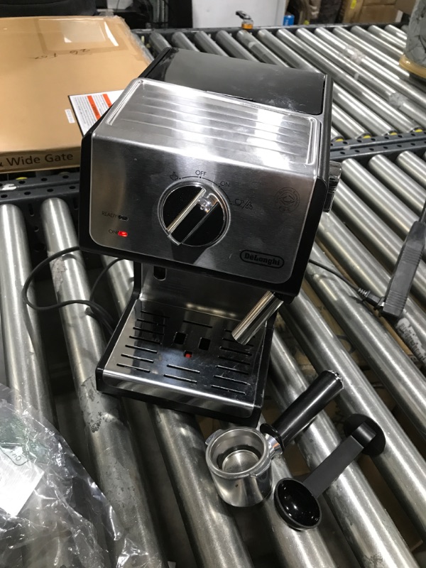 Photo 2 of De'Longhi ECP3420 Bar Pump Espresso and Cappuccino Machine, 15", Black
