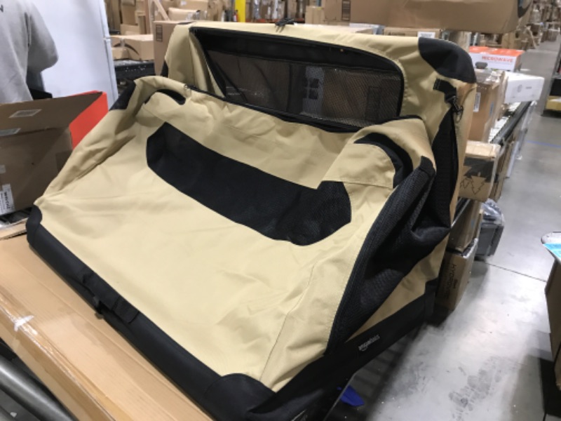 Photo 2 of Amazon Basics Portable Folding Soft Dog Travel Crate Kennel L - 36"